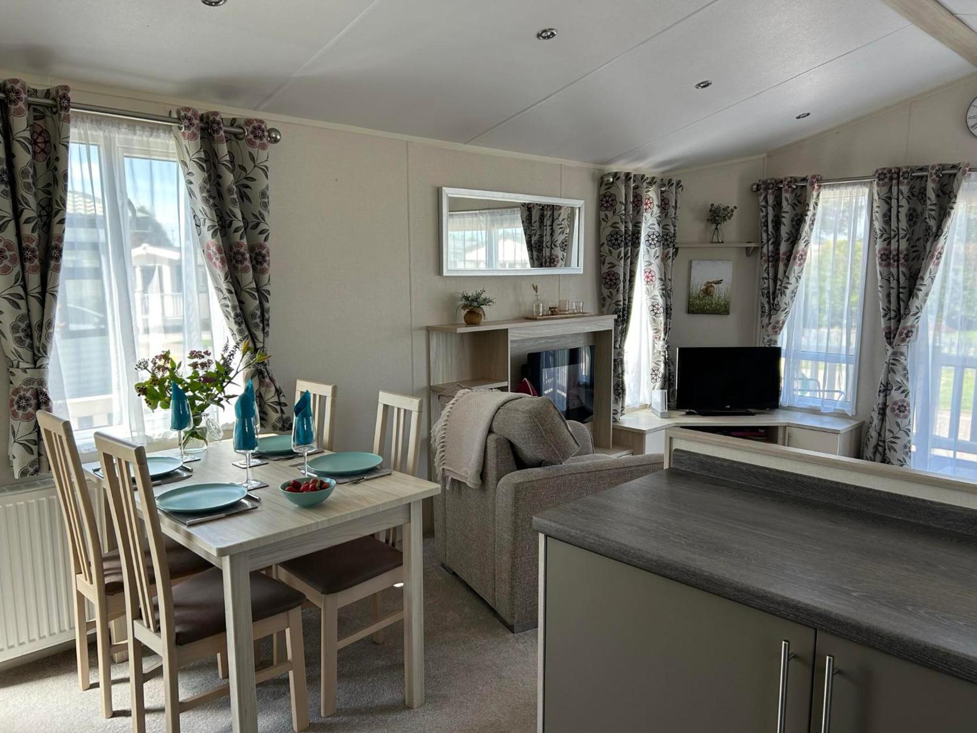 Villa Hares Haven Pet Friendly Sleeps 6 Kingston upon Hull Exterior foto